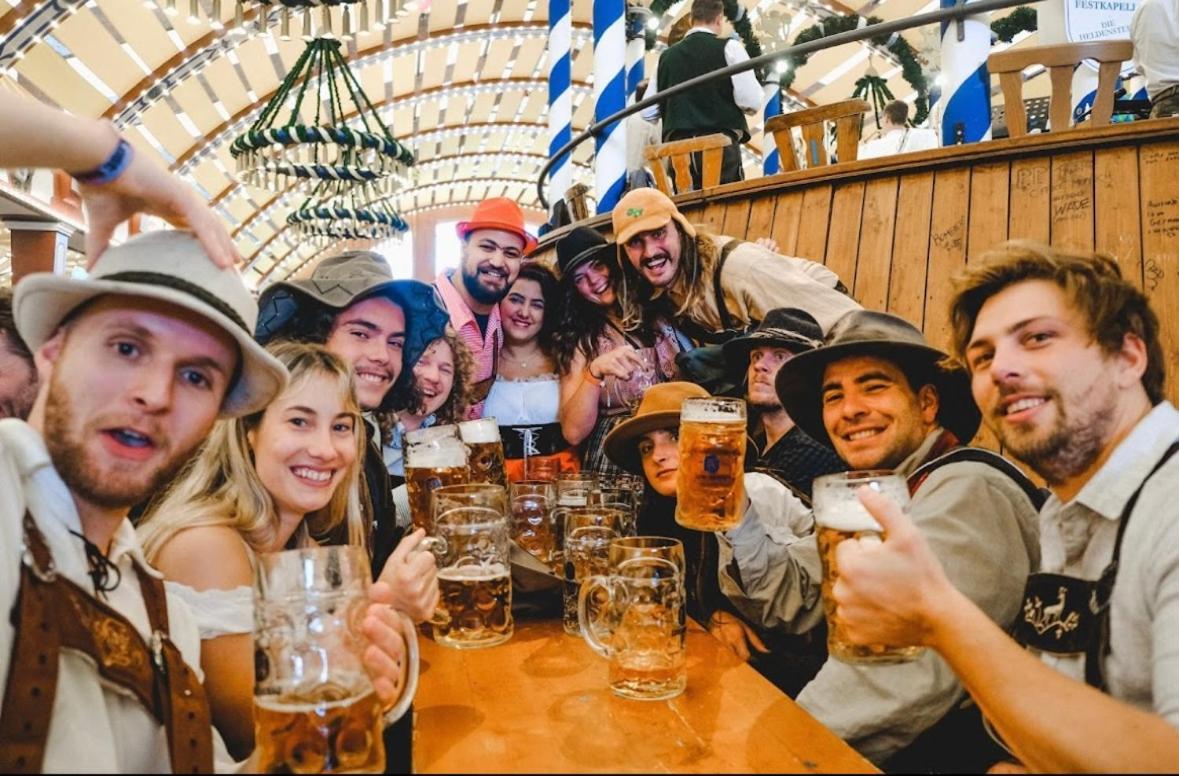 Allyouneed Oktoberfest Camping München Eksteriør billede